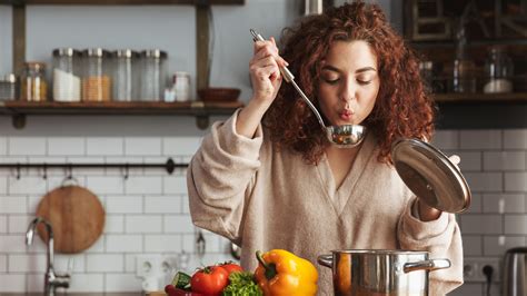 dream about cooking a lot of food